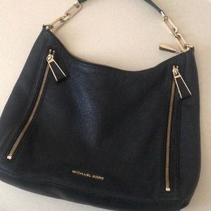 Michael Kors Medium  👜 Size Purse